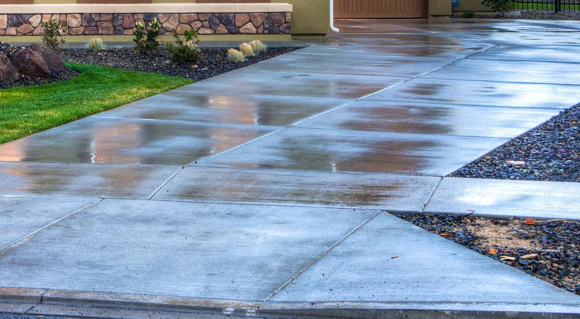 How Much Does it Cost to Pressure Wash a Driveway?